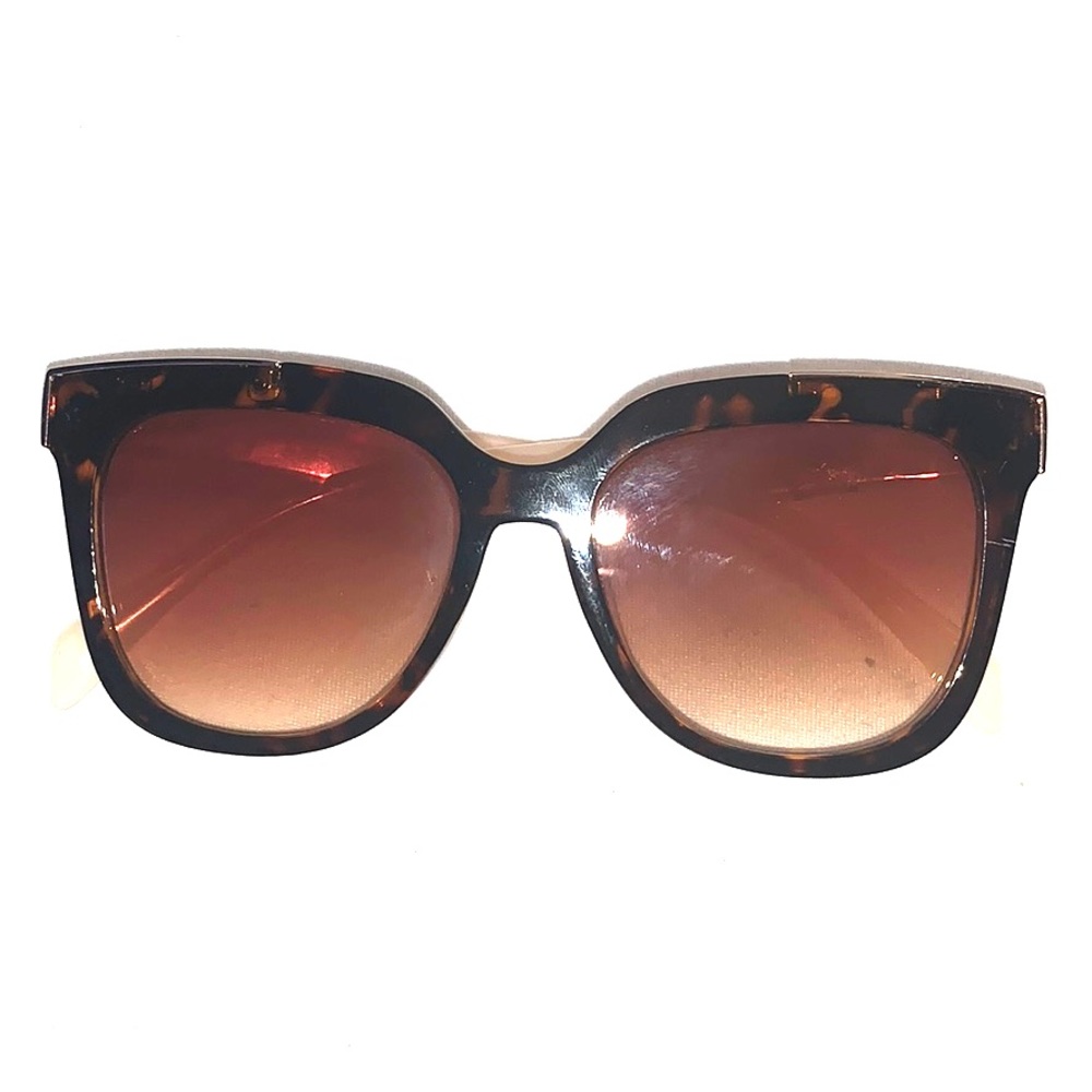 Tortoise shell Sunglasses